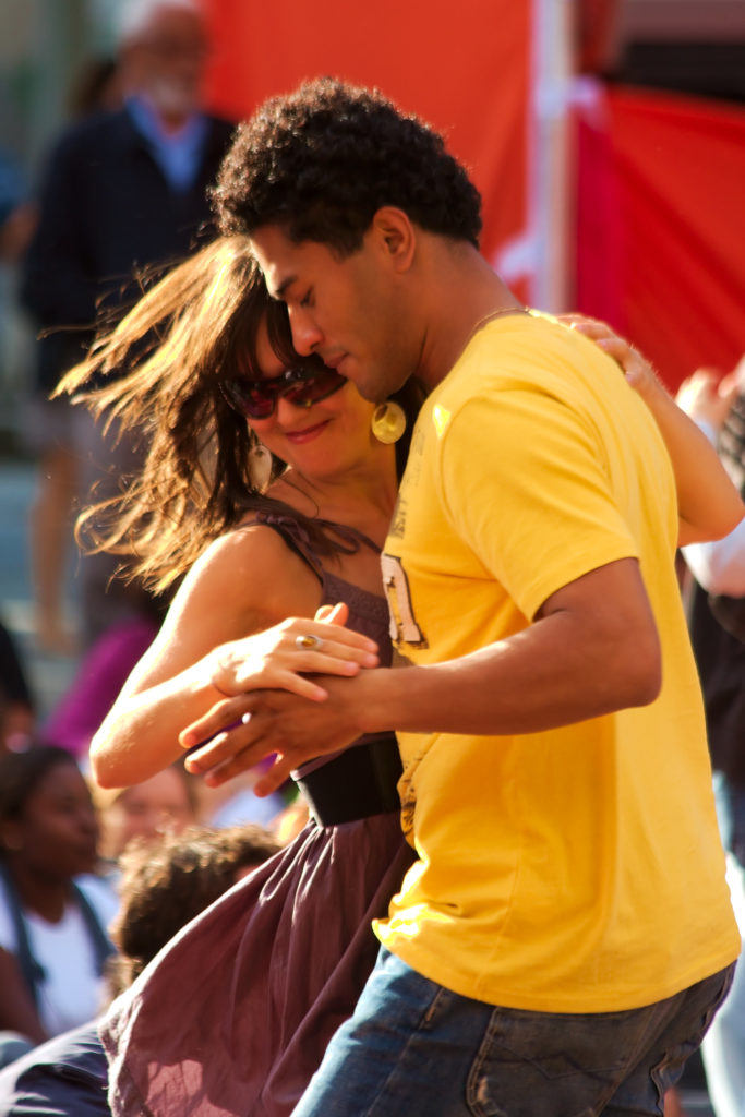 Dancing to the sound of the band Merengada at the South Bank / Garry Knight CC 2.0