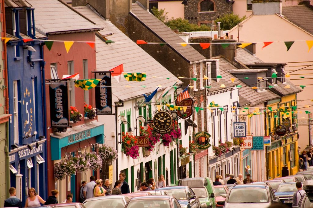 Dingle main street / Image: John Hession, Tourism Ireland