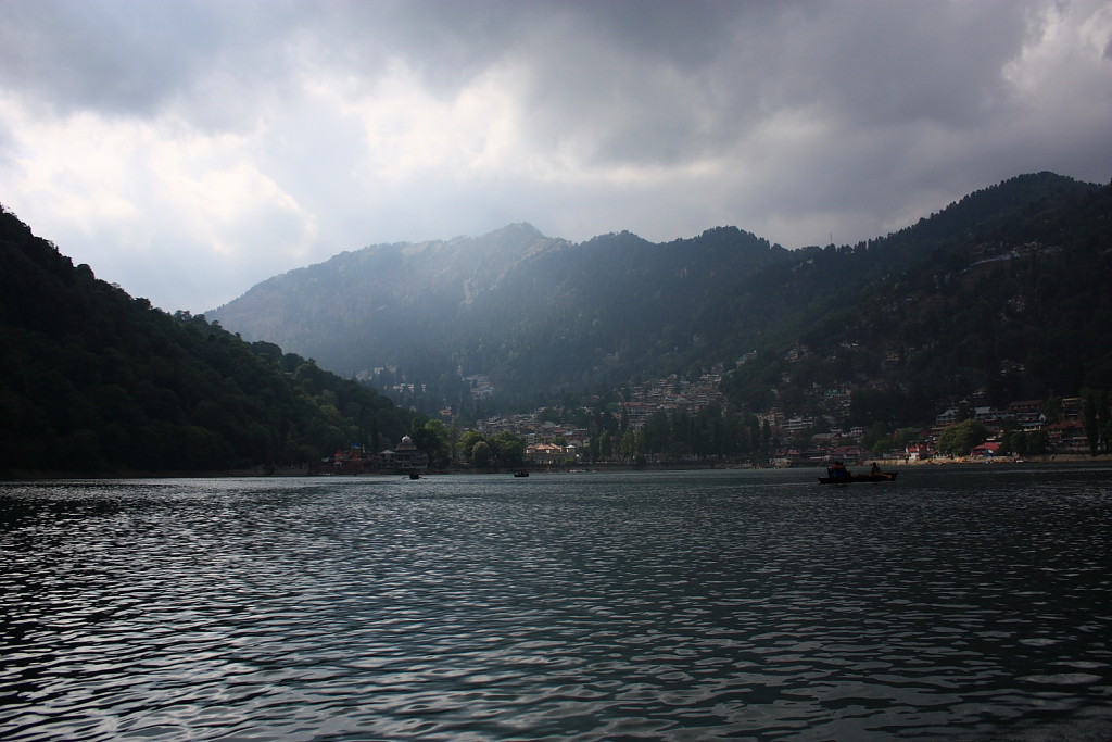 Nani Lake, Nainital – Photo by sporadic, CC BY-ND 2.0