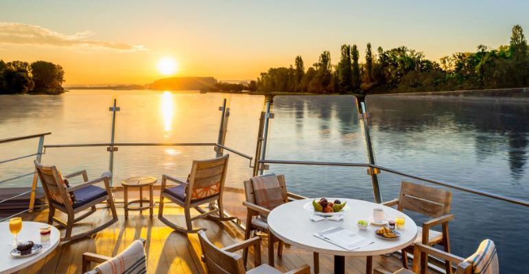 Viking River Cruises Aquavit Terrace at Dawn / Image: Viking River Cruises