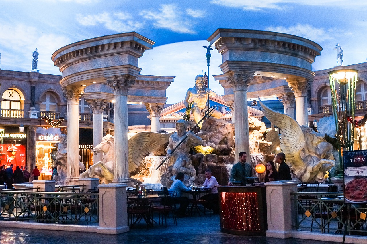 Fancy fountain at Caesars Palace, Las Vegas / Image courtesy of Caesar's Palace