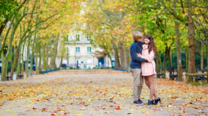 5 Romantic Destinations for a Kiss